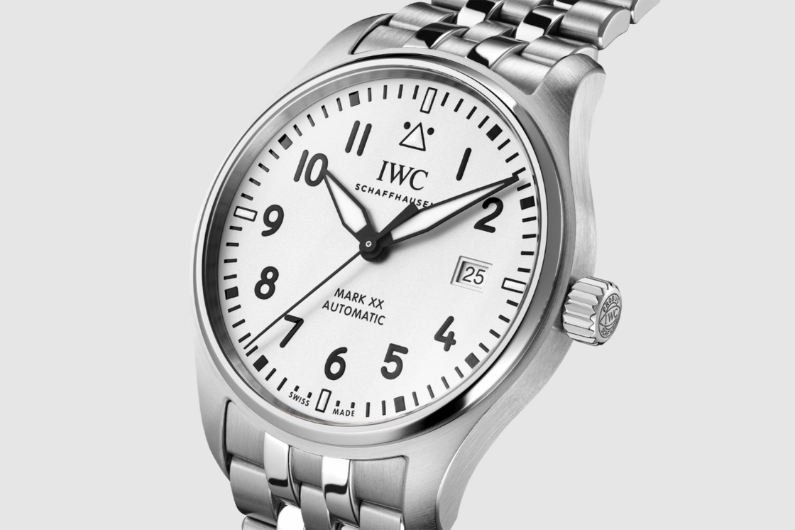 震撼亮相！IWC马克系列腕表75周年庆祝，全新Mark XX银白表盘震撼上市！