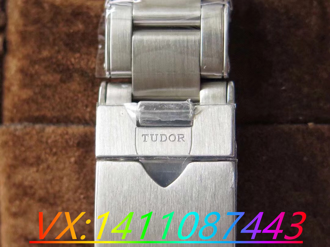 ZF厂帝舵碧湾M79030N手表做工对比正品如何？