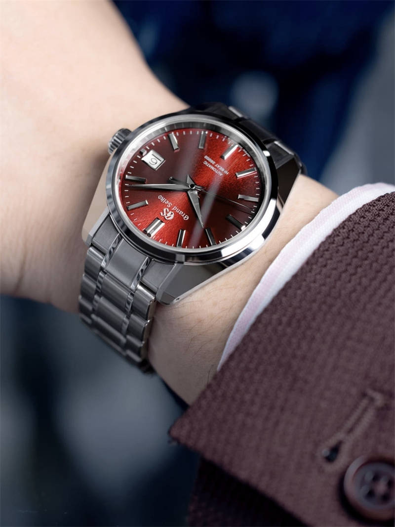 从历史经典到现代创新，GRAND SEIKO 44GS再度引领腕表时尚！
