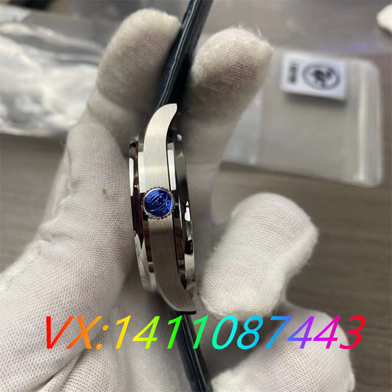 ZF工厂万国葡七-简约却又不简单的复刻腕表